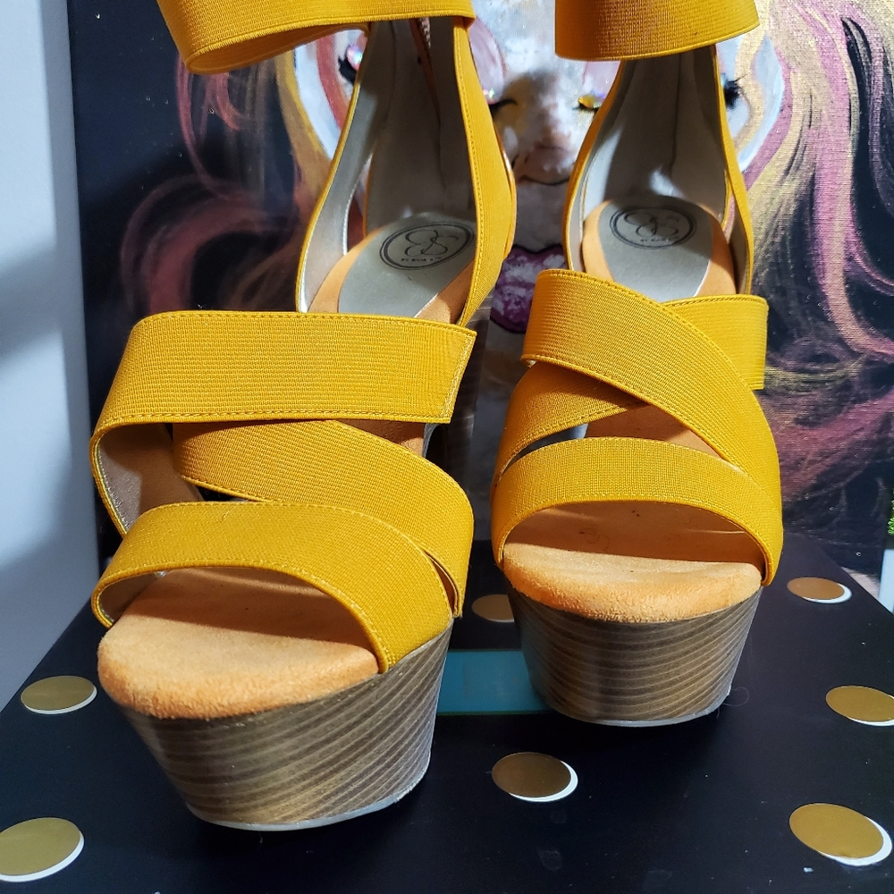 Jessica Simpson Orange Platforms - Picture 4 of 5